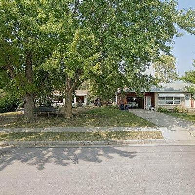 1504 Oakwood Ave, New Ulm, MN 56073