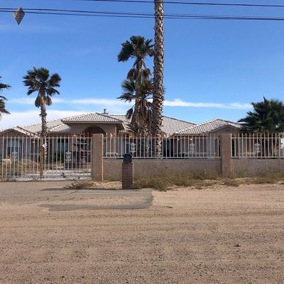 15111 Muscatel St, Hesperia, CA 92345