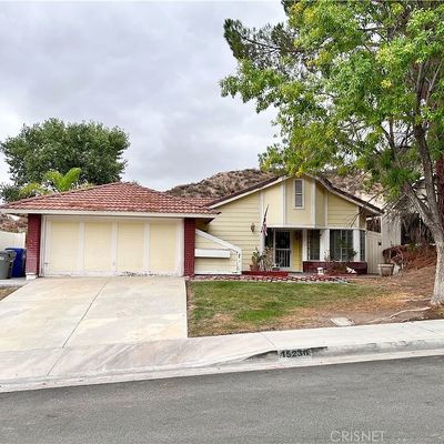 15230 Poppy Meadow St, Canyon Country, CA 91387