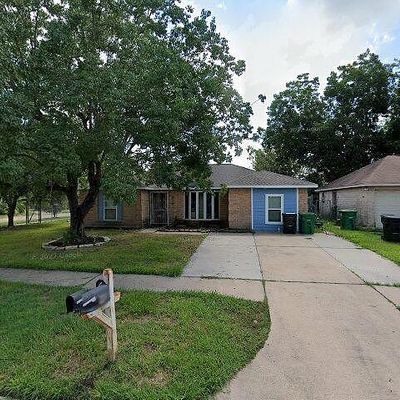 15246 Dogwood Tree St, Houston, TX 77060