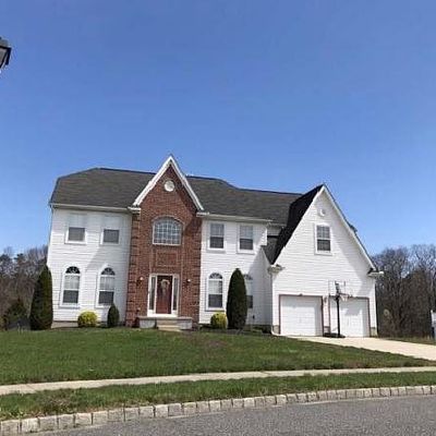 153 Desilvio Dr, Sicklerville, NJ 08081