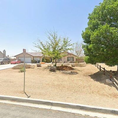 15410 Lookout Rd, Apple Valley, CA 92307