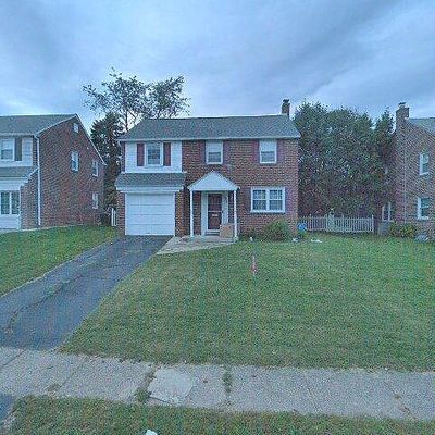 129 Flintlock Rd, Drexel Hill, PA 19026