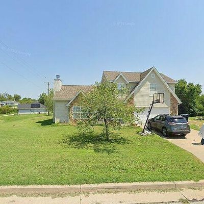 1301 Chestnut St, Webb City, MO 64870