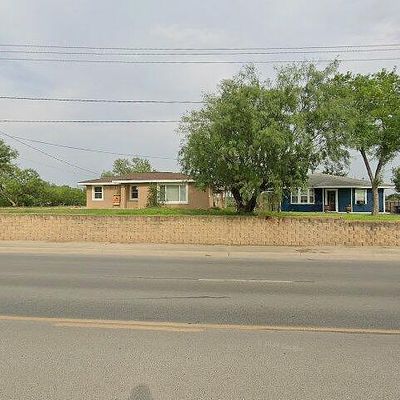 1305 N 1 St St, Carrizo Springs, TX 78834