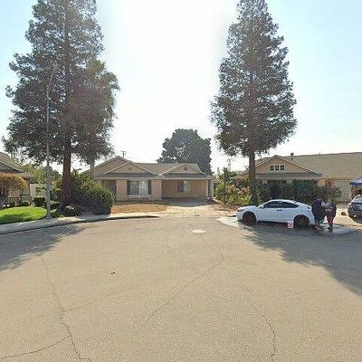 1309 Plum St, Selma, CA 93662