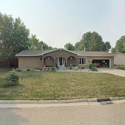 132 Circle Dr, Sibley, IA 51249