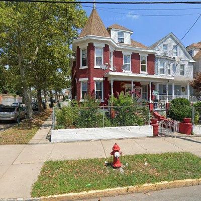 132 Lewis St, Perth Amboy, NJ 08861