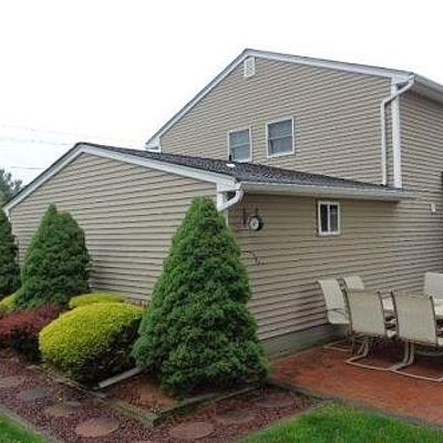 133 S Hillside Ave, Succasunna, NJ 07876