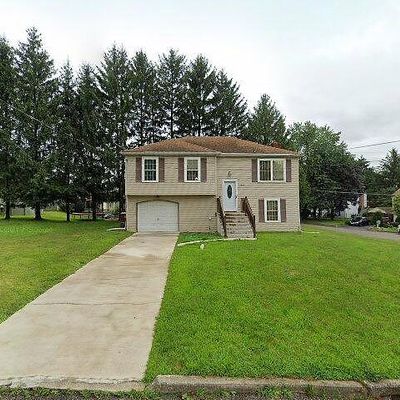 1330 Toboggan Trl, Easton, PA 18040