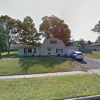 1343 Waverly Ave, Farmingville, NY 11738