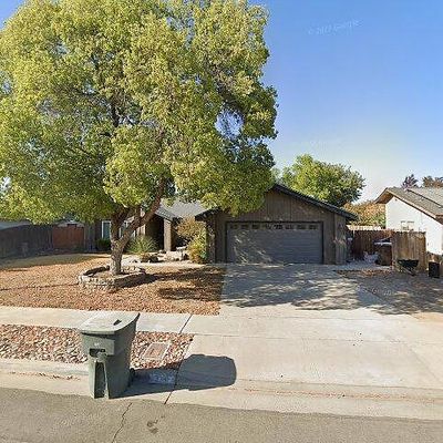 1348 E Finch Ave, Tulare, CA 93274