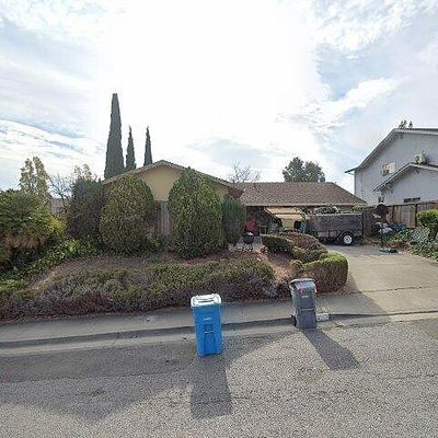 135 Aragon St, Vallejo, CA 94591