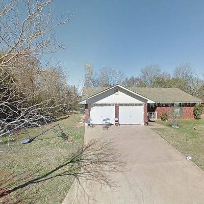 135 Stewart St, Palestine, TX 75803