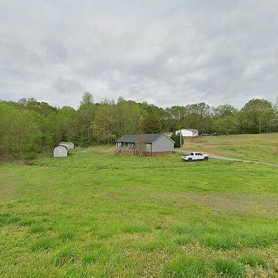 136 Dye Rd, Blacksburg, SC 29702