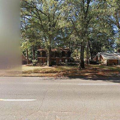 137 Perkins Ext, Memphis, TN 38117