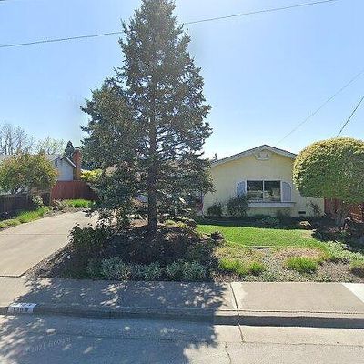 139 W Payran St, Petaluma, CA 94952