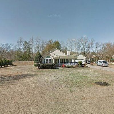 176 Sandy Dr, Boiling Springs, SC 29316