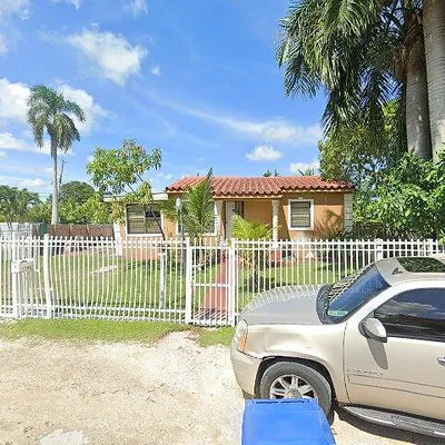 1795 Nw 109 Th St, Miami, FL 33167