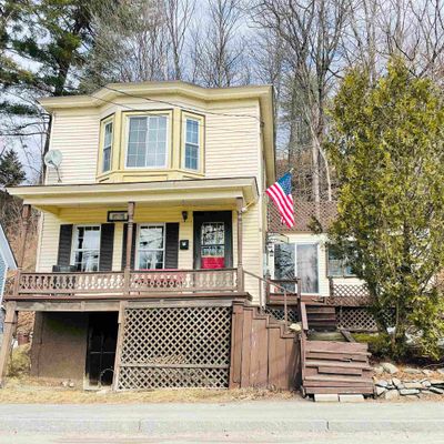 18 Brown St, Whitefield, NH 03598