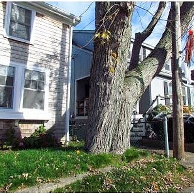 18 Squanto Rd, North Weymouth, MA 02191