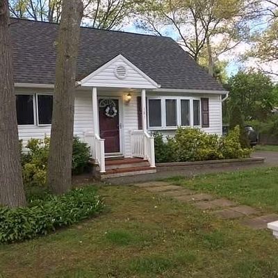 181 Southaven Ave, Medford, NY 11763