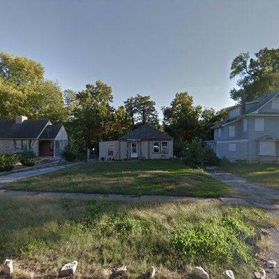 1811 E 76 Th Ter, Kansas City, MO 64132