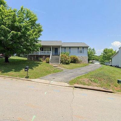 1825 Bloomfield Ave, Roanoke, VA 24012