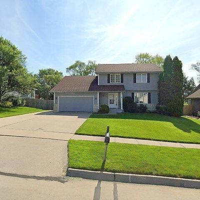 1833 Nw 87 Th Pl, Clive, IA 50325