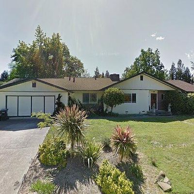 19 Lynn Dr, Napa, CA 94558