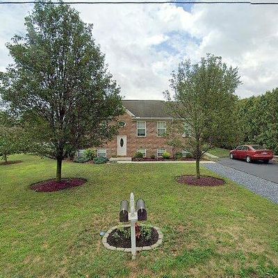 1915 Fry Loop Ave, Carlisle, PA 17013