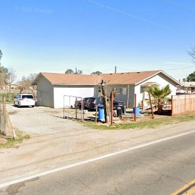 15792 Raymond Rd, Madera, CA 93638