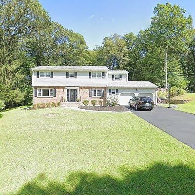 16 Forrest Rd, Randolph, NJ 07869