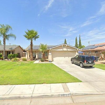 1601 El Paso Ave, Dinuba, CA 93618