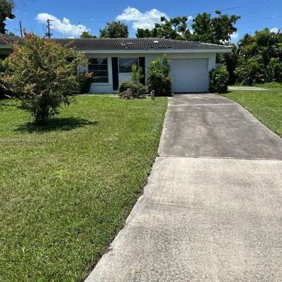 1611 Manor Ave, Fort Myers, FL 33901