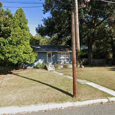 1672 Miller Ave, West Deptford, NJ 08086