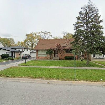 16761 Butterfield Dr, Country Club Hills, IL 60478