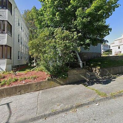 21 5 Th Ave, Worcester, MA 01607