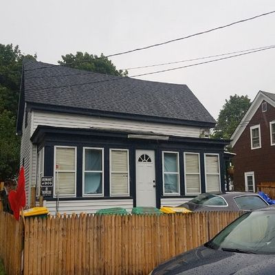 21 Maple St, Rochester, NH 03867