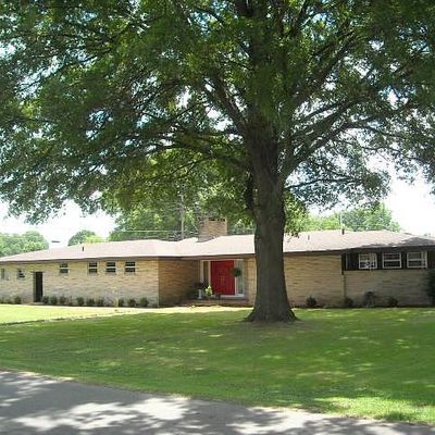 210 W Ford Ave, Muscle Shoals, AL 35661