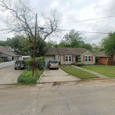 212 Elm St, Seguin, TX 78155