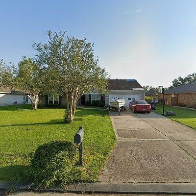 213 Lake Crescent Cir, Houma, LA 70360