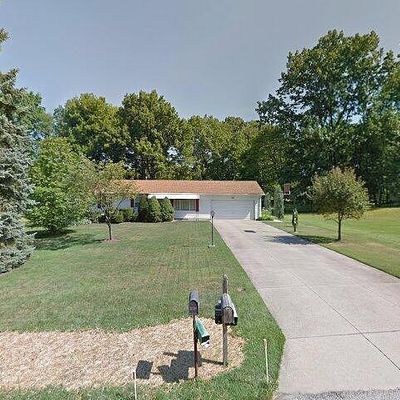 2153 Conwill Rd, Stow, OH 44224