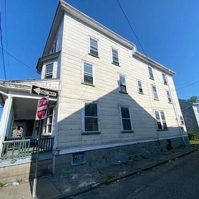 218 W Walnut St, Shamokin, PA 17872