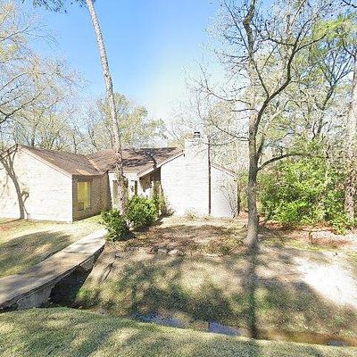 22 Crystal Lake Ln, Spring, TX 77380