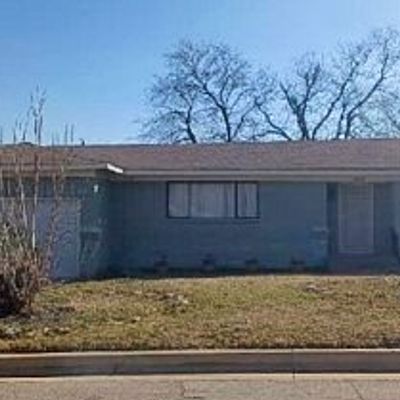 2205 Forest Ave, Fort Worth, TX 76112