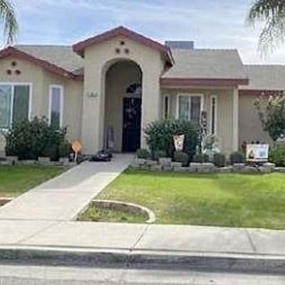 2206 20 Th Ave, Delano, CA 93215