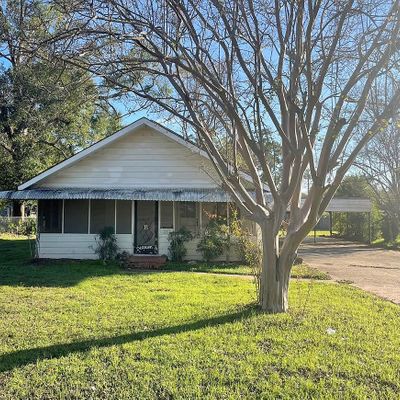 2208 Center Rd, Nacogdoches, TX 75961