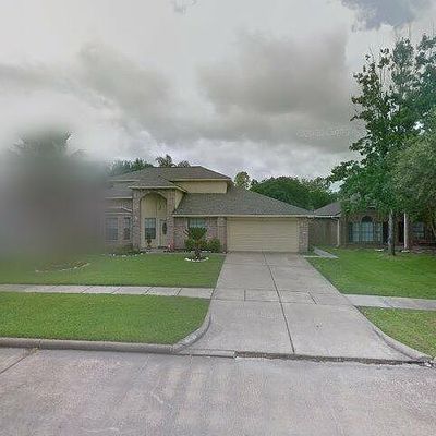 2217 Aberdeen Dr, League City, TX 77573