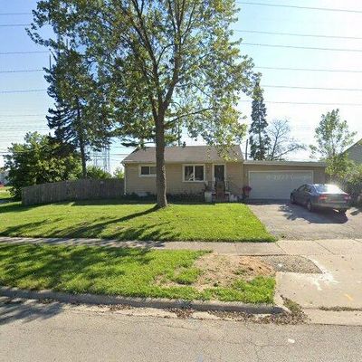 2221 W Greenwood Ave, Waukegan, IL 60087